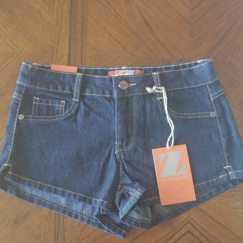 Jean's Shorts. Junior size:7